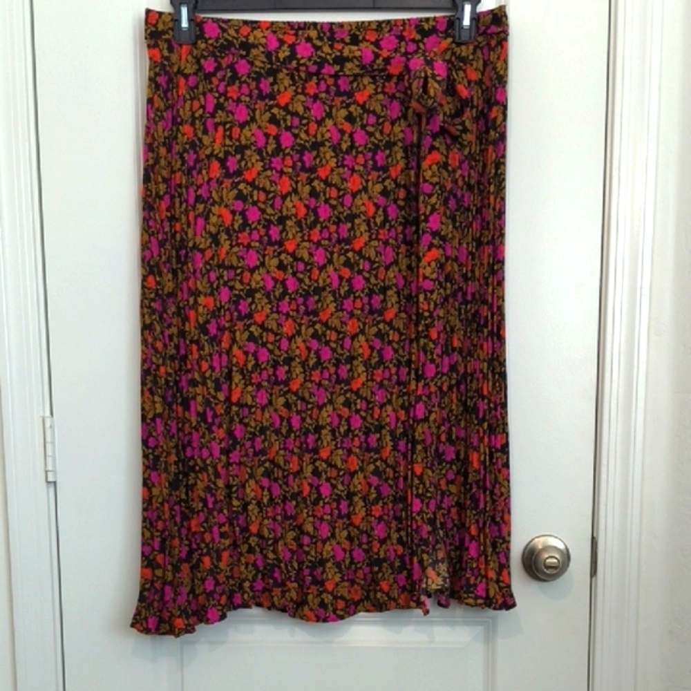 Skies Are Blue Floral Print Women's Skirt With Side Slit Size 1X